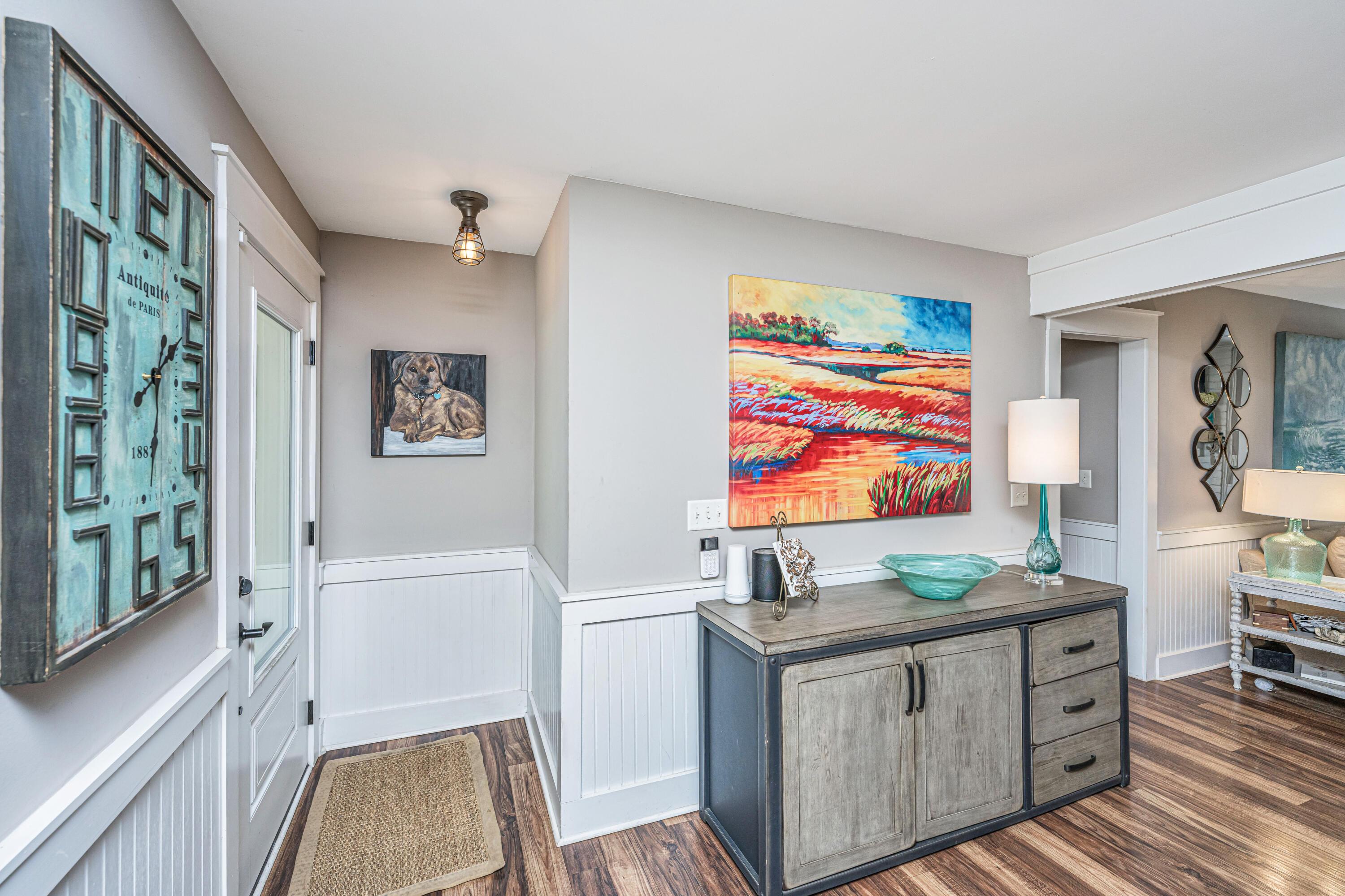 Image 4: 1454WaterwayCt009