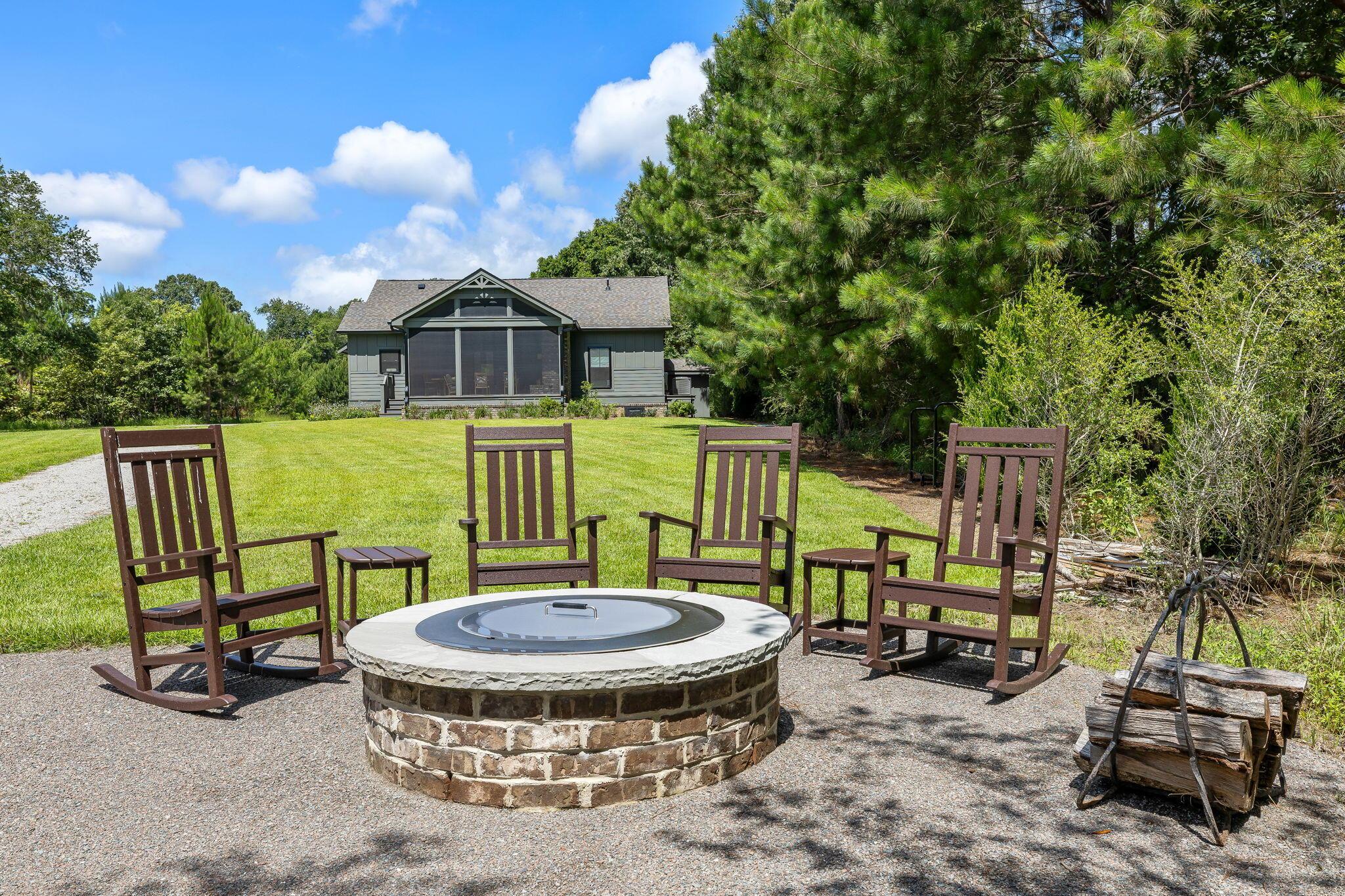 Image 3: Firepit