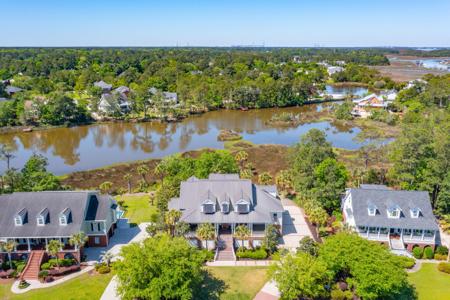1405 Pointe Bluff Court