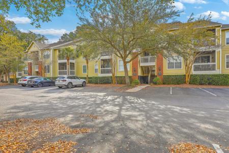 1600 Long Grove Drive