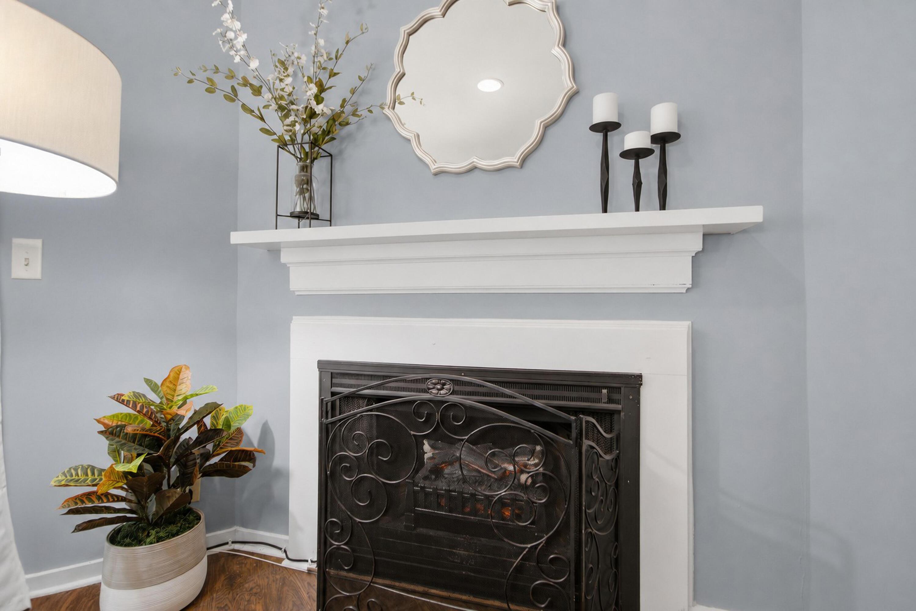 Image 4: Living Room Fire Place