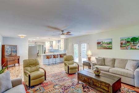 1407 Downing Street, Charleston SC 29407