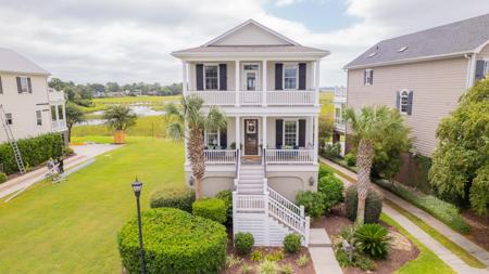 21 Lowndes Pointe Drive