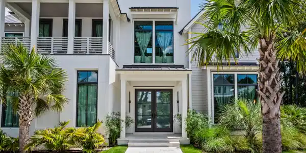 Image 4: Front Entry