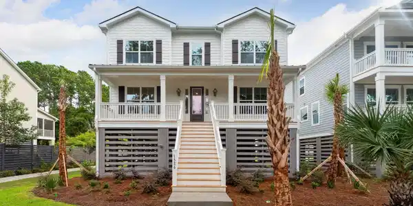 1526 North Lakeshore Drive Drive
