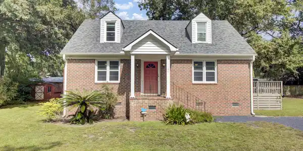 1180 Freelock Drive, Mount Pleasant SC 29464