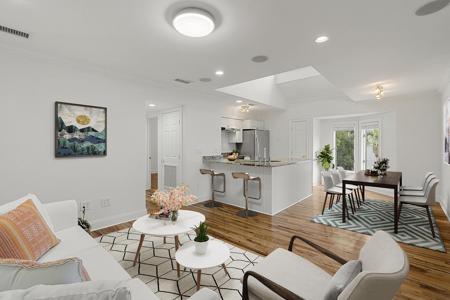 1616 Live Oak Park