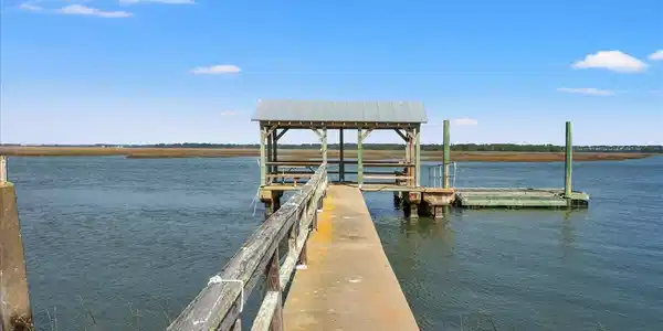 Image 3: Concrete Dock