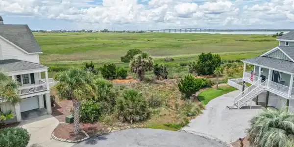 12 Windjammer Court