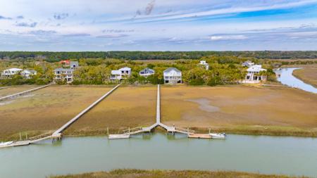 1106 Hammocks Way, Edisto Island SC 29438