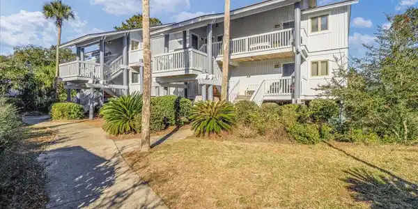 27 Lagoon Villas