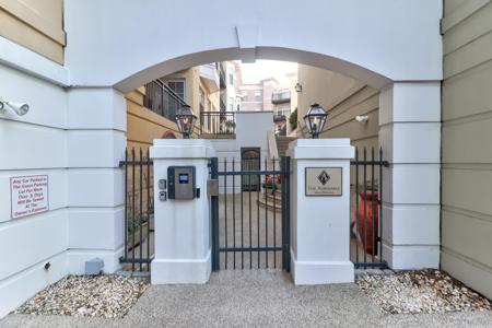 498 Albemarle Road # 301, Charleston SC 29407