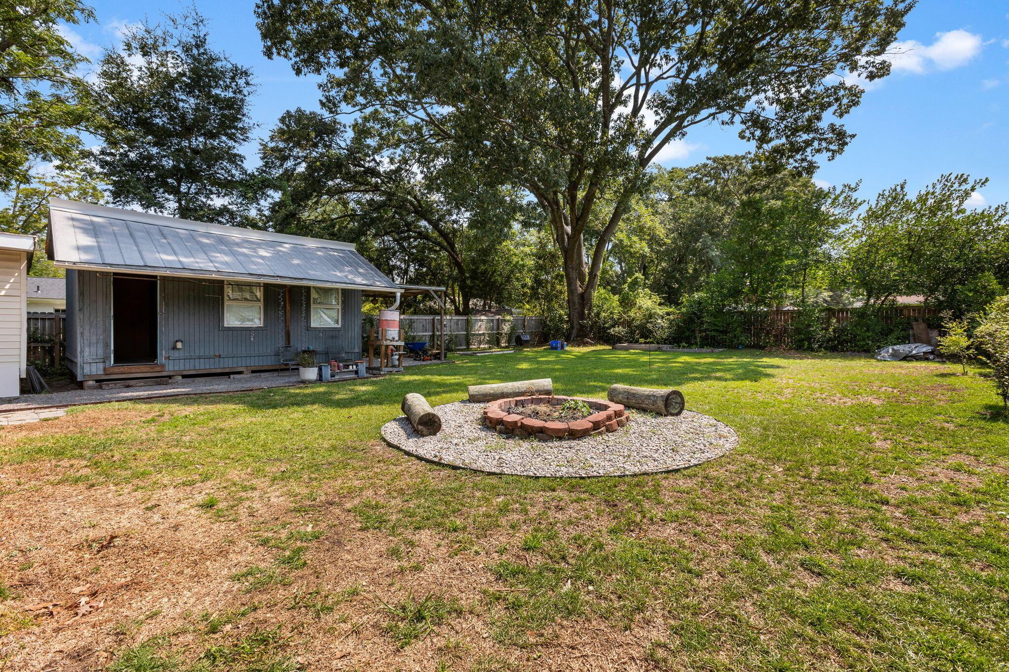 Image 2: 19-web-or-mls-860 Santee St CoastalRE-17