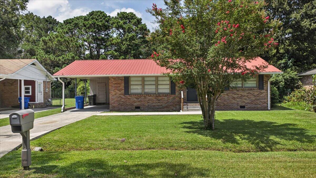 Image 2: 02-1450 N Sherwood Dr-17