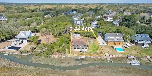 Image 2: 1538 Periwinkle Aerial