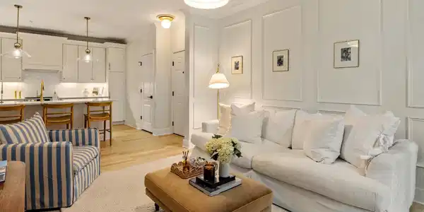 Image 3: Luxury Renovation in Park West