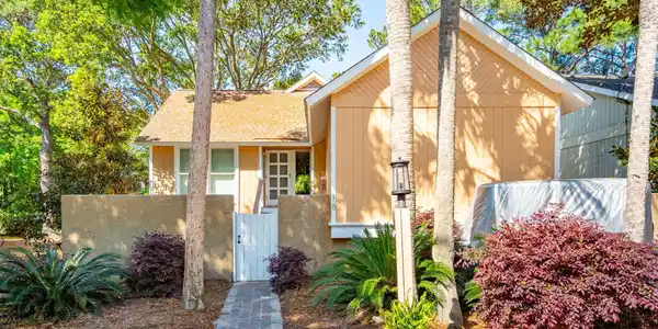 18 Lake Village Lane