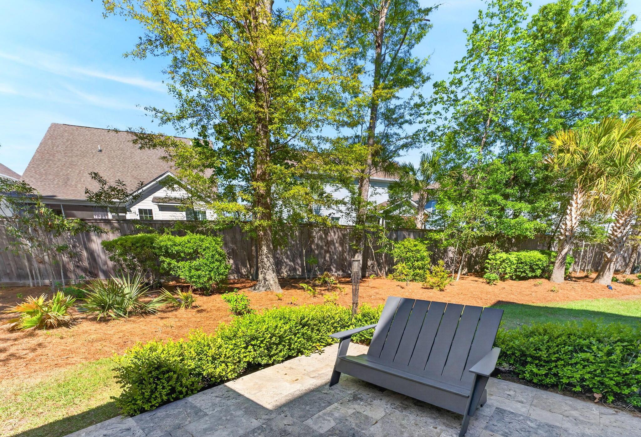 Image 4: Private Outdoor Space