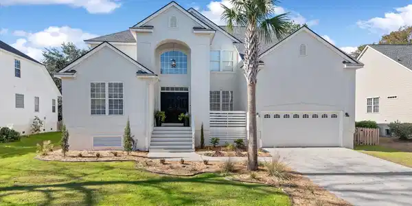 1376 Southern Magnolia Lane, Mount Pleasant SC 29464