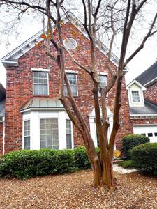 737 Natchez Circle