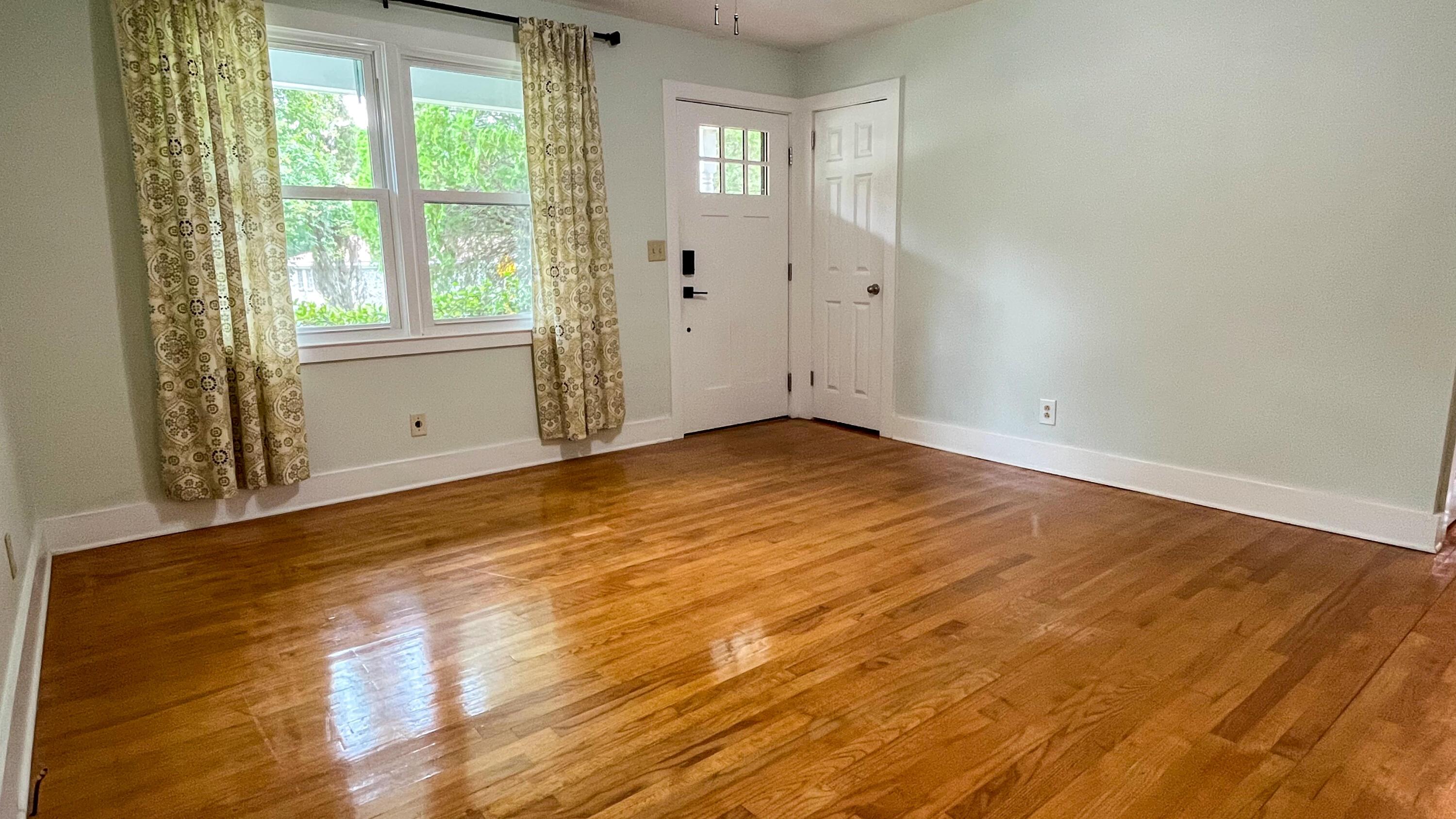 Image 2: Living Room