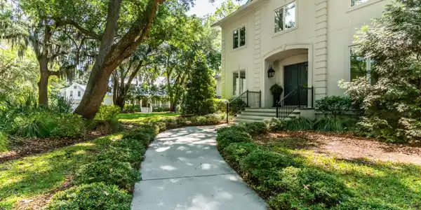 Image 3: 371LivePalmettoBlf-KeenEyeMarketing-005