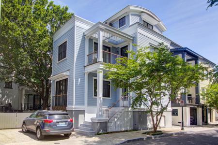 18 Corinne Street