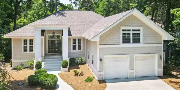 25 Heath Drive