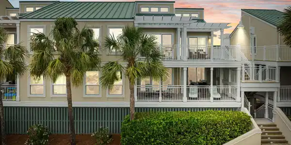 2925 Atrium Villa