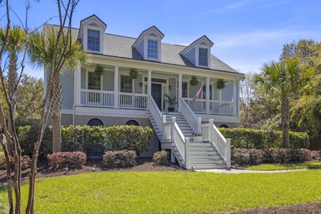 1367 N Edgewater Drive