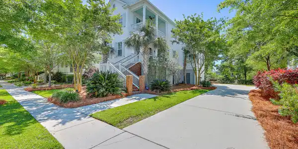 1523 Wando Landing Street