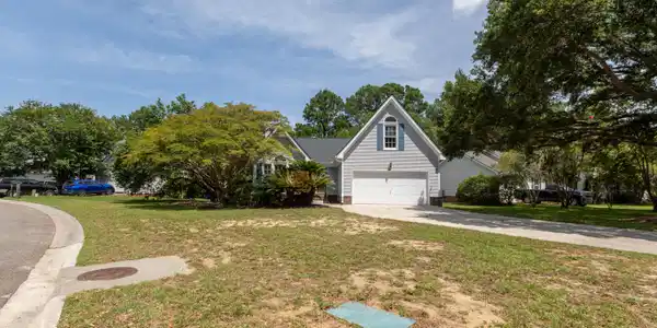 Image 3: 956 Portabella Ln_Brett Martin Photograp