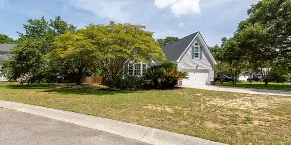 Image 4: 956 Portabella Ln_Brett Martin Photograp