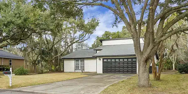 1554 Hidden Bridge Drive, Mount Pleasant SC 29464