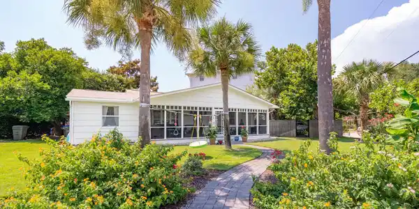 415 Carolina Boulevard