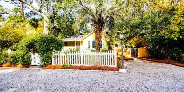 420 E Erie Avenue, Folly Beach SC 29439