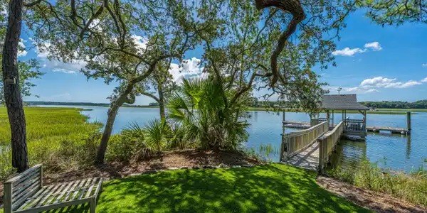 Image 3: 8727MiddletonPointLn046