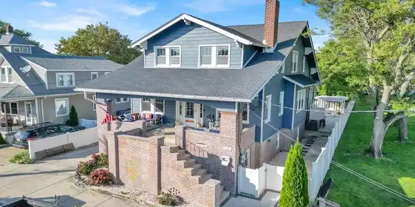 115 W Glenwood Avenue