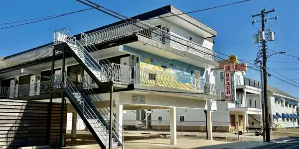 313 E Glenwood Avenue