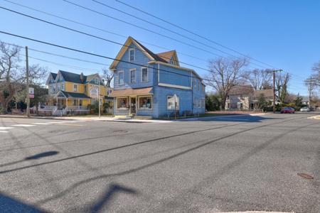 506 Broadway