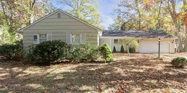 6 Dory Drive