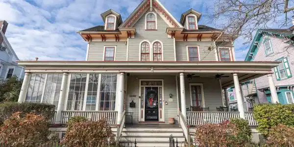719 Columbia Avenue