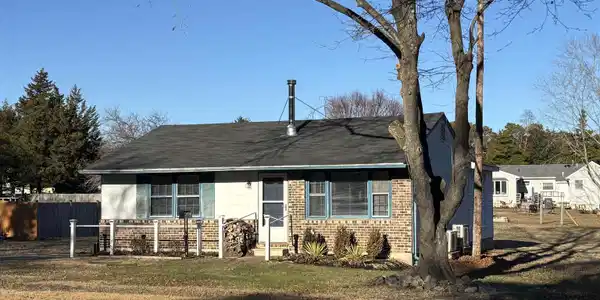 39 Cedar Drive