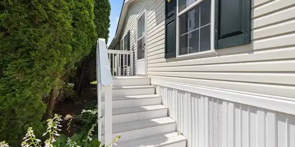 105 Eldredge Avenue