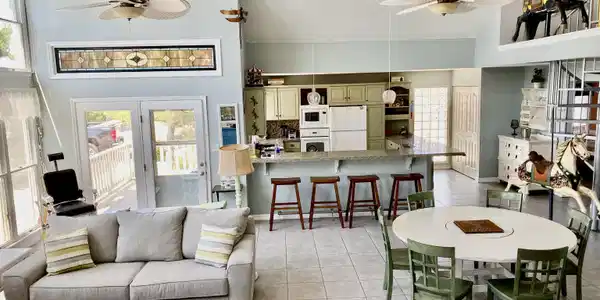 300 Pinetree Drive