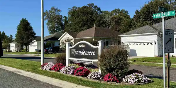 90 Wynndemere Court
