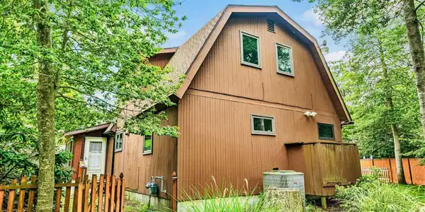 413 Fern Road