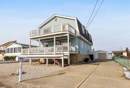 15 Shawcrest Road