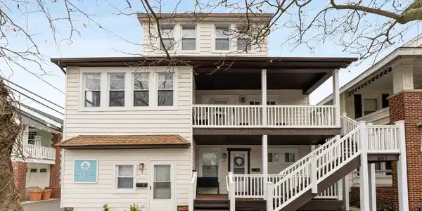 611 2nd Street