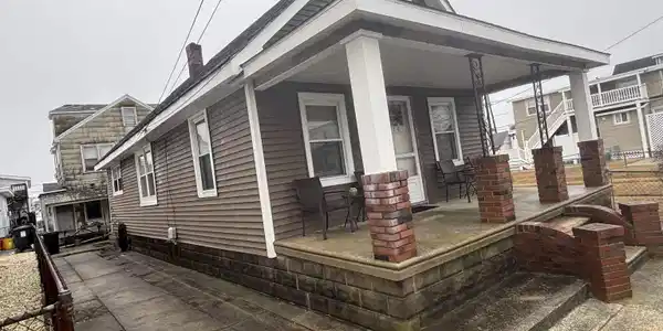 314 W Poplar Street